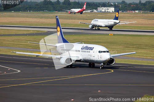 Image of Lufthansa Boeing 737-300