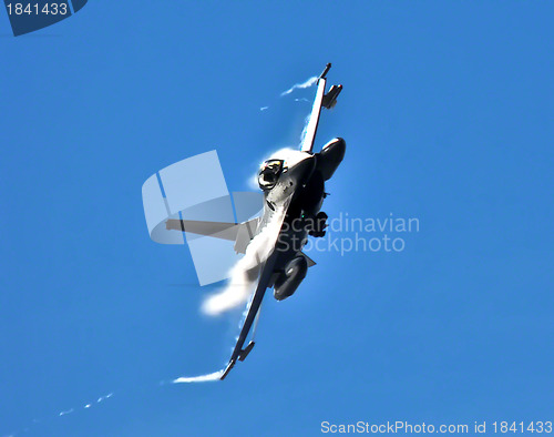 Image of F16 