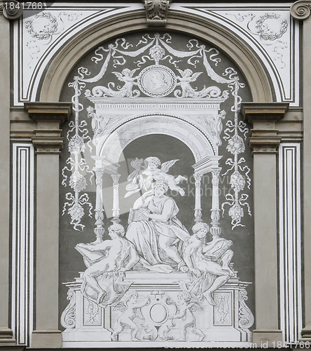 Image of Artwork on back wall of University building in Vienna, Austria