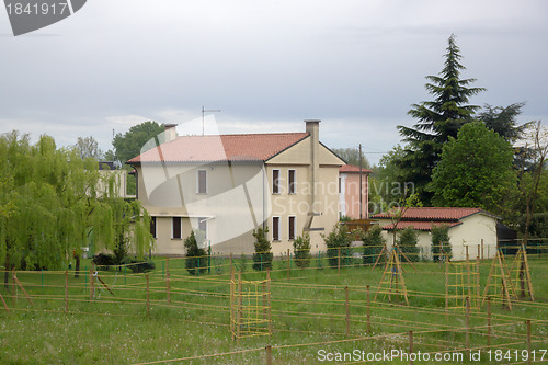 Image of house of the Italian farmer