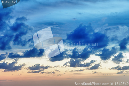 Image of Cloudy sky before sunset