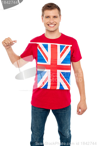 Image of Cool guy with idea of UK flag on t-shirt