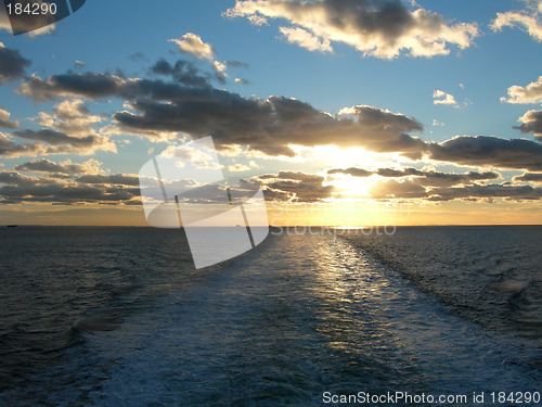 Image of Wake in the sunset