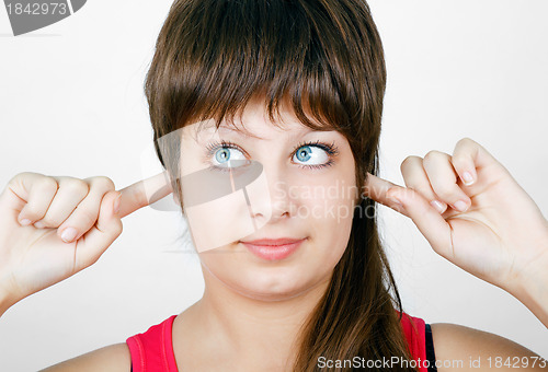 Image of blue-eyed girl