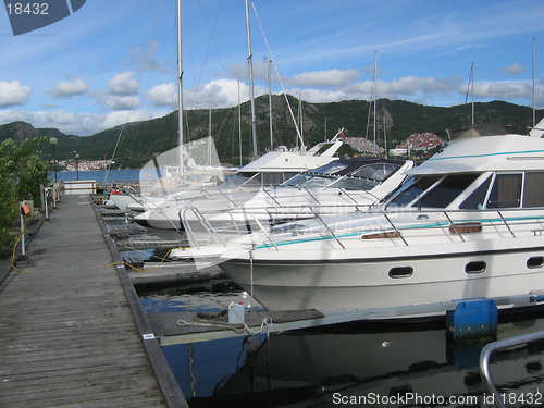 Image of Line of boats in a marina