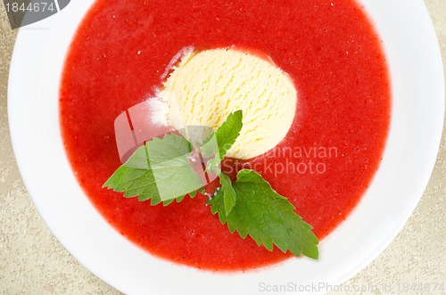 Image of Strawberry soup