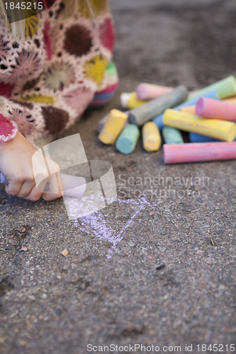 Image of Drawing with chalk