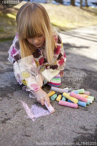 Image of Drawing with chalk