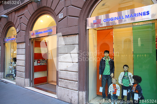 Image of Fashion shopping in Rome