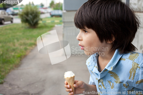 Image of toddler with a ice-cream
