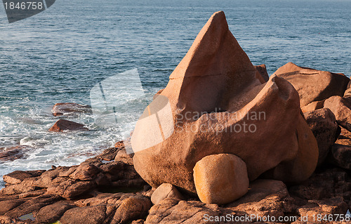 Image of Rocks on the Pink Granite Coast