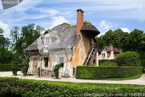 Image of The old house