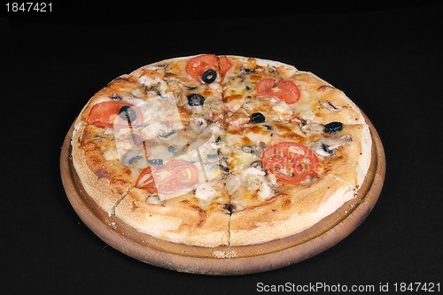 Image of Pizza on black