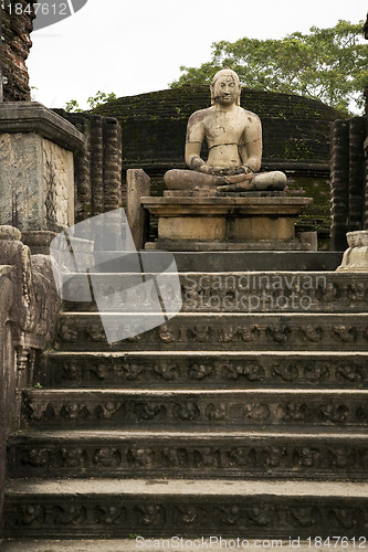 Image of Seated meditating Buddha