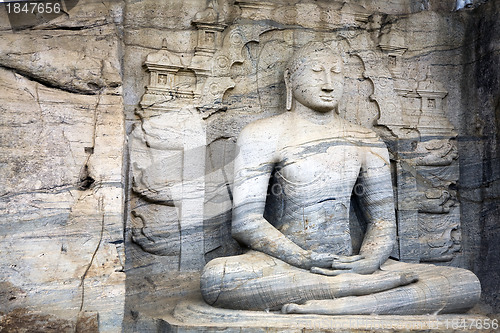 Image of Seated meditating Buddha