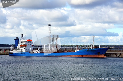 Image of Tanker in port