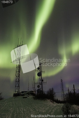 Image of Two antennas under two aurora arcs