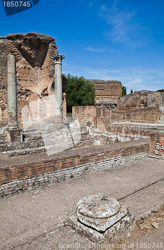 Image of Roman columns