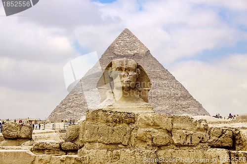 Image of Sphinx and the Great Pyramid