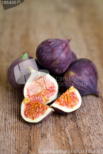 Image of fresh figs 