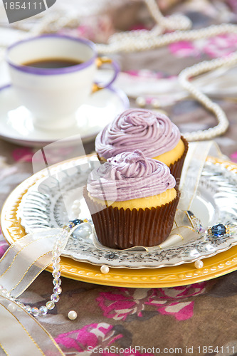 Image of Cupcake with violet cream