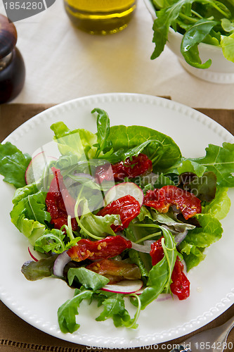 Image of Sun dried tomato with rocket salad