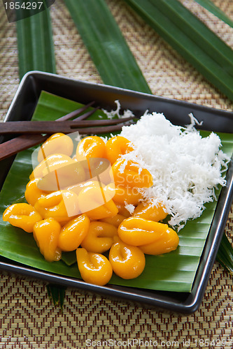 Image of Sweet dumpling with coconut [Thai's dessert]