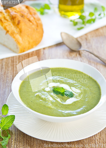 Image of Green pea ,Mint and Celery soup