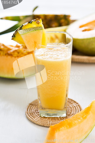 Image of Cantaloupe and Pineapple smoothie