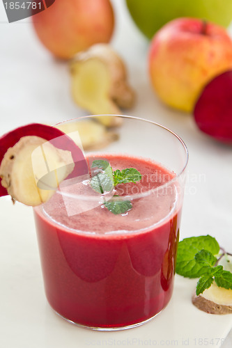 Image of Beetroot ,apple and ginger smoothie