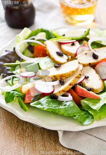 Image of   	 Grilled chicken salad