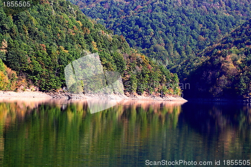 Image of mountain lake