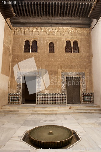 Image of patio del cuarto dorado