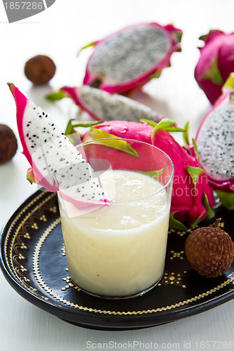 Image of Lychee and Dragon fruit smoothie