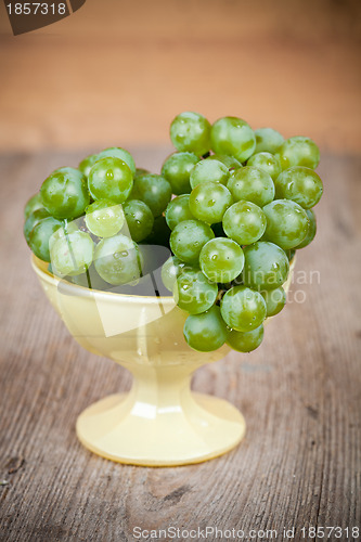 Image of fresh green grapes