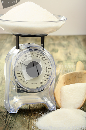 Image of Kitchen scales. Measure of the weight of sugar.