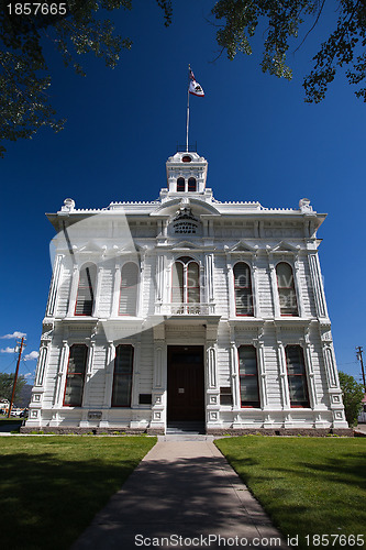 Image of The victorian courthouse in Bridgeport