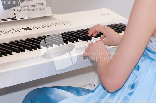 Image of piano player