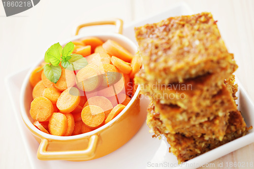 Image of carrot cake with coconut