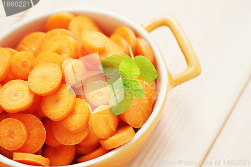 Image of carrot cake with coconut
