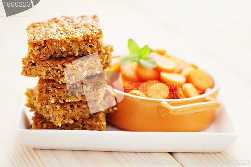 Image of carrot cake with coconut