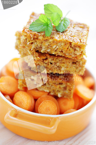 Image of carrot cake with coconut
