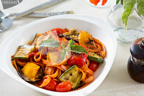 Image of Fettuccine with grilled vegetables in tomato sauce