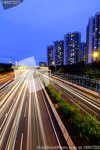 Image of traffic in urban at night