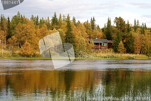 Image of Cottage by lake
