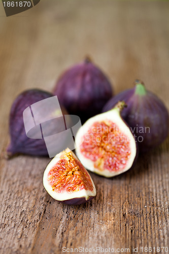 Image of fresh figs