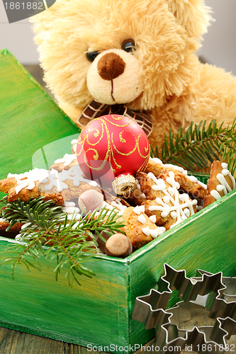 Image of Christmas ginger cookies in a box.