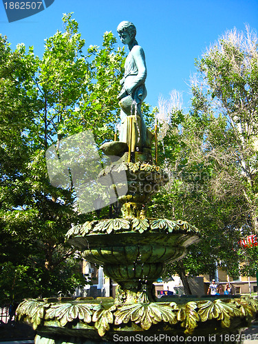 Image of Statue with a fountain