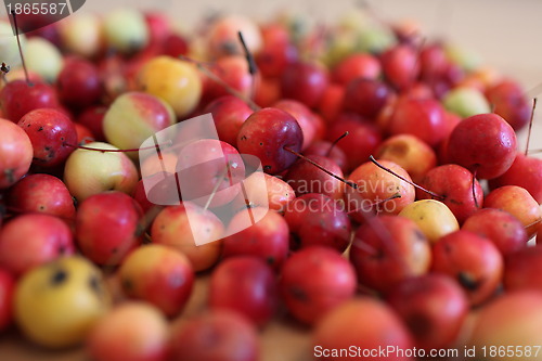 Image of red apples