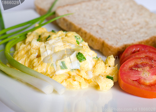 Image of Scrambled egg with chives